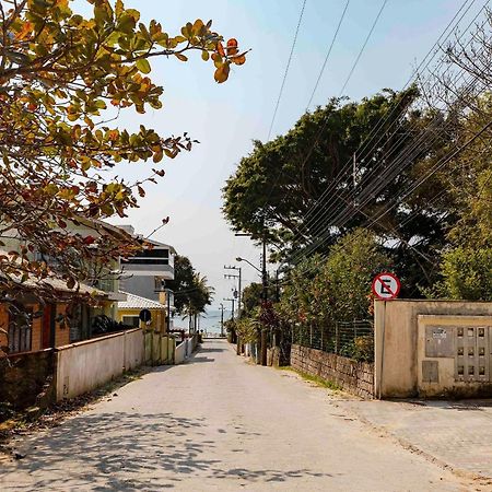 Apartamento A Poucos Passos Da Praia Da Conceicao Bombinhas Luaran gambar
