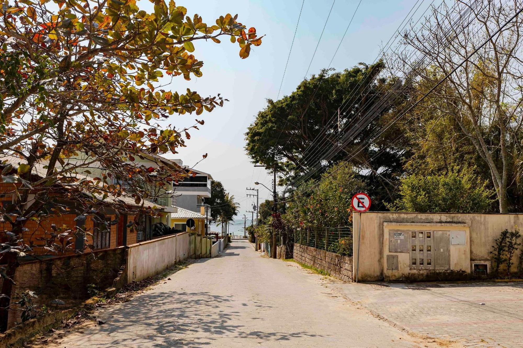 Apartamento A Poucos Passos Da Praia Da Conceicao Bombinhas Luaran gambar